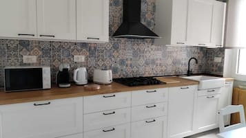 Mikrowelle, Geschirrspüler