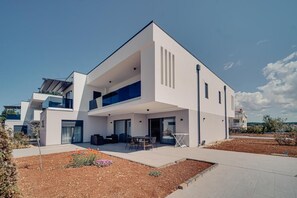 Villa, 4 chambres, accessible aux personnes à mobilité réduite, fumeur | Extérieur