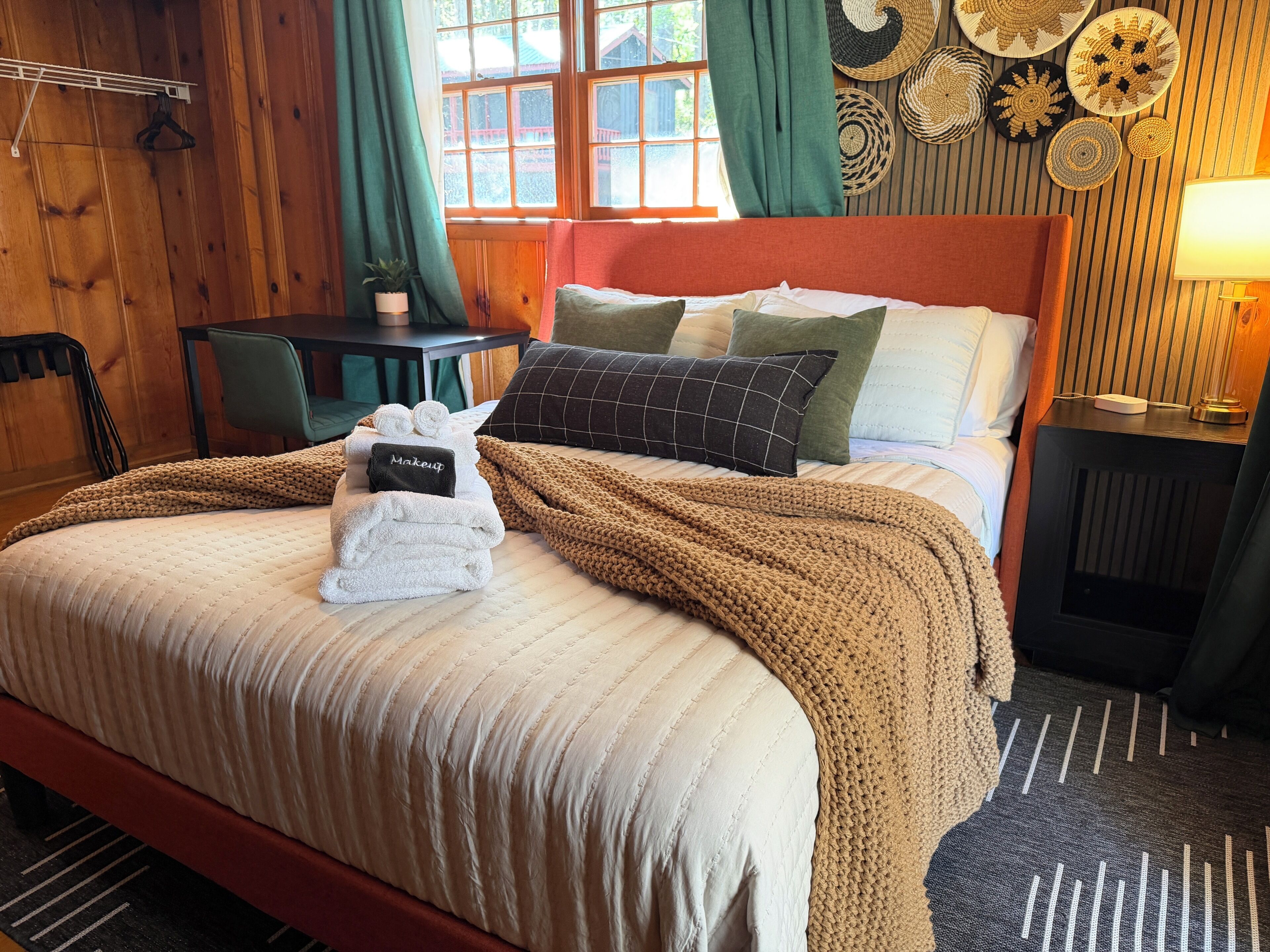 Individually decorated, individually furnished, desk, laptop workspace