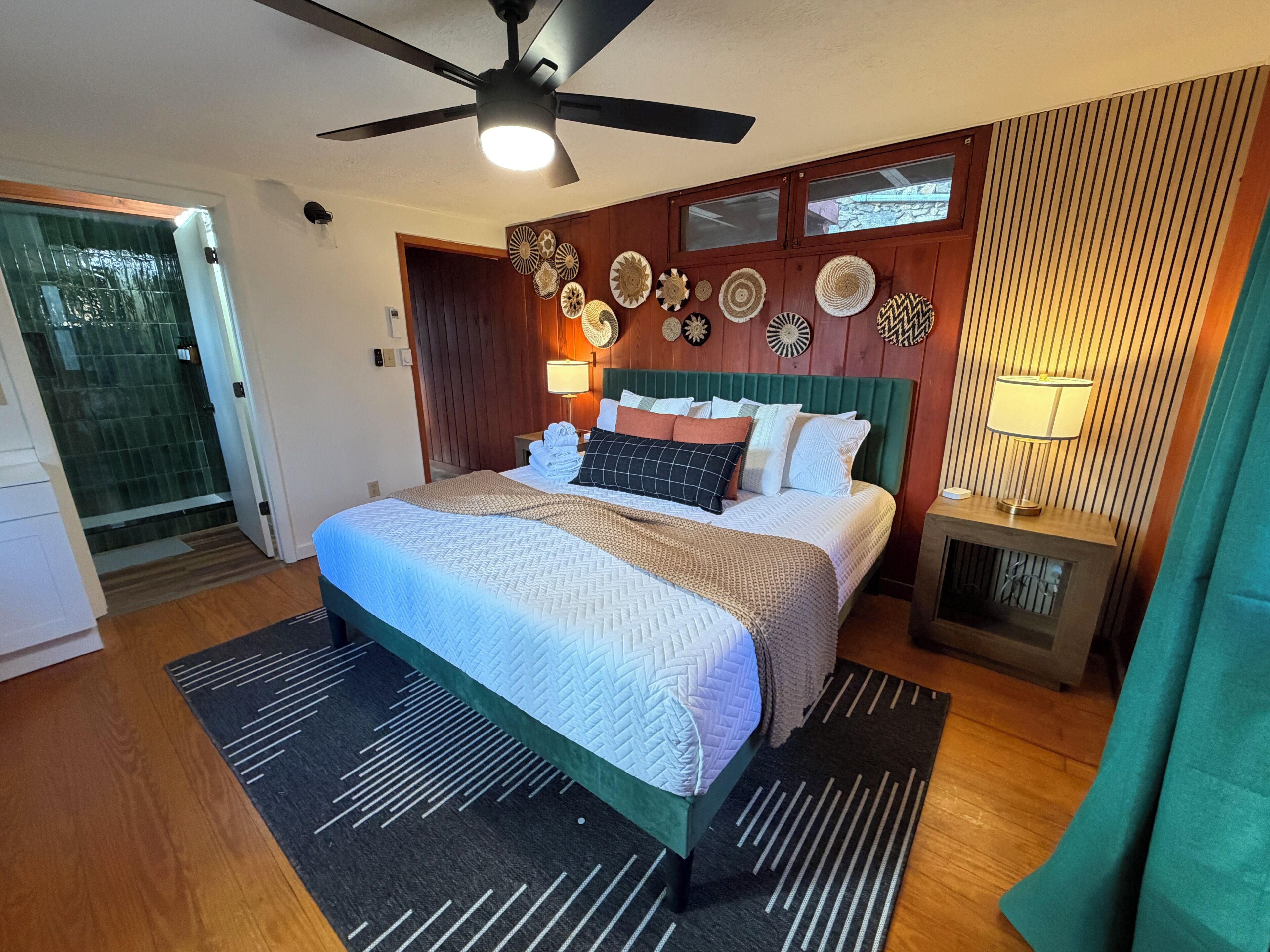 Comfort Chalet, 1 King Bed, Balcony, Garden Area