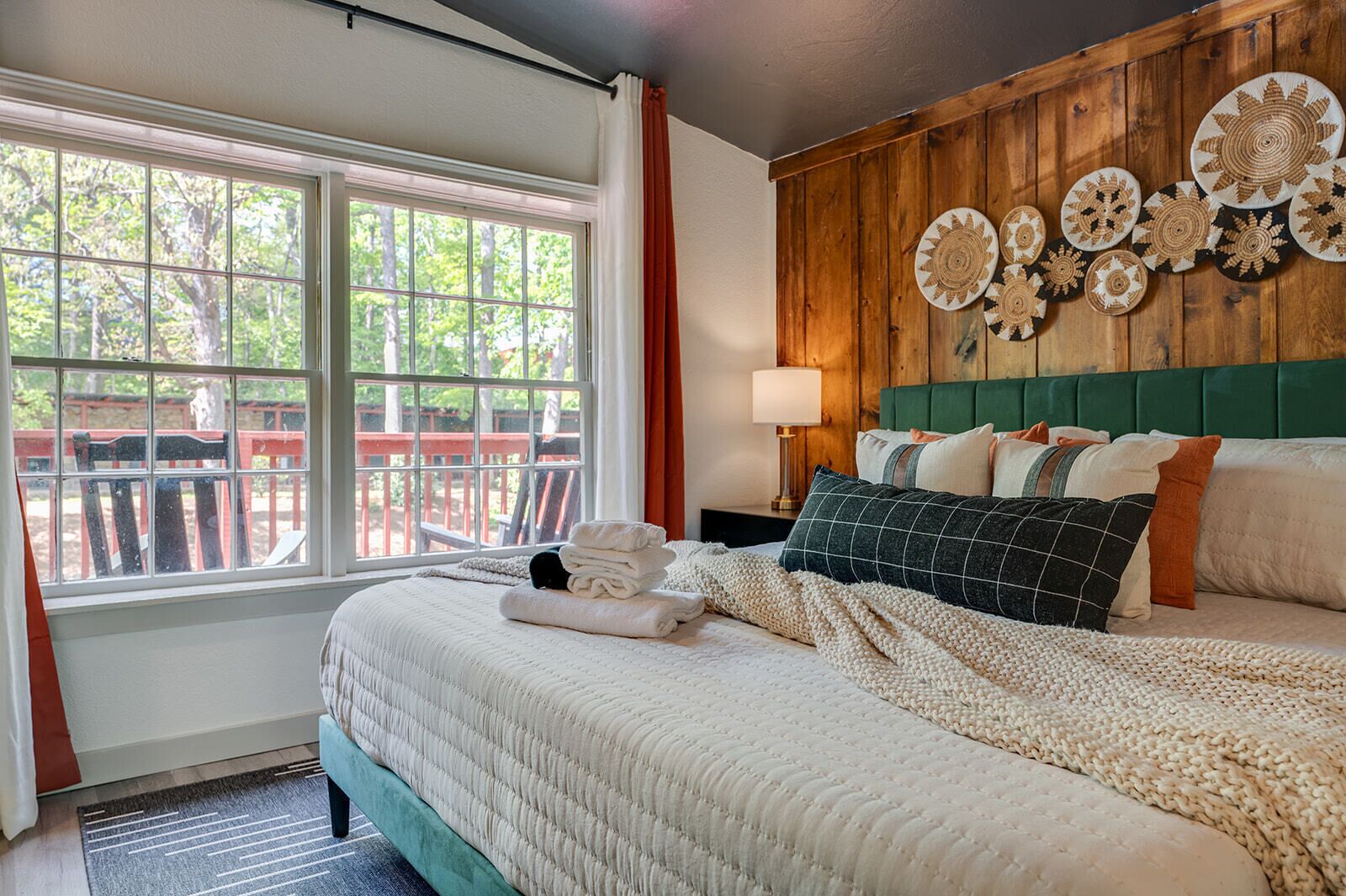 Deluxe-Apartment, 2 Schlafzimmer, Küche, Blick auf den Innenhof