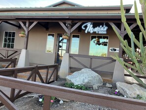 Exterior detail - San Tan Valley Arizona 3-bdr., 2-bth home featuring a back yard paradise (San Tan Valley)
