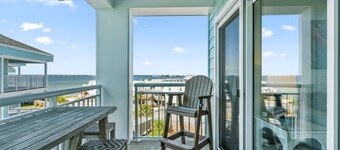 "Soundside Solace" | Fishing Pier, Kayak, Bikes | My Beach Getaways G9