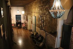 Interior - Colonial hotel located in the center of Santa Ana, an ideal place to rest. (Santa Ana)