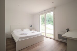 4 makuuhuonetta, silitysrauta/-lauta, Wi-Fi, vuodevaatteet