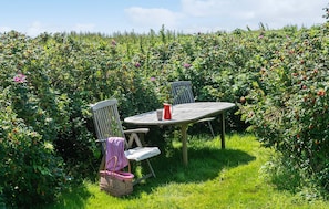 Outdoor dining - Stunning apartment in Esbjerg V with WiFi (Esbjerg V)