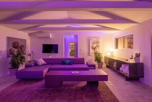 Smart TV, mesa de ping pong
