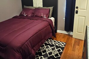 1 bedroom, iron/ironing board, Internet, bed sheets