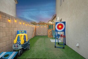 Children’s area - Stylish & Cozy Home in Coachella (Coachella)