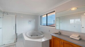Shower, jetted bath