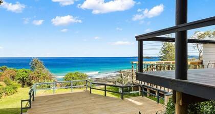 Surfers Retreat with access to the beach