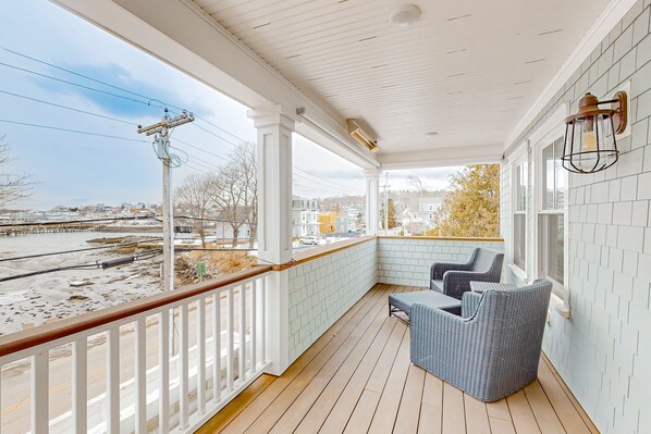 Property grounds - Perfectly located retreat with grill, fireplace, & chef's kitchen - water views (Boothbay Harbor)