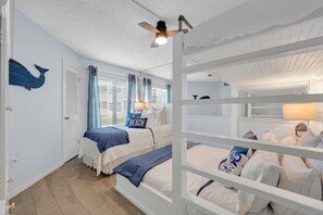 2 室のベッドルーム、アイロン / アイロン台、WiFi、ベッドシーツ