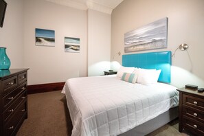 1 bedroom, iron/ironing board, Internet, bed sheets