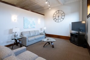 Smart TV, DVD player