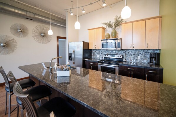 Fridge, microwave, oven, stovetop