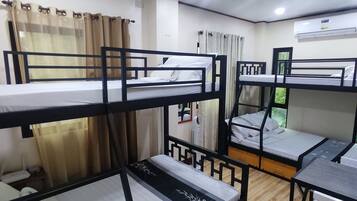 Family Room, Non Smoking, Balcony | Laptop workspace, free WiFi, bed sheets