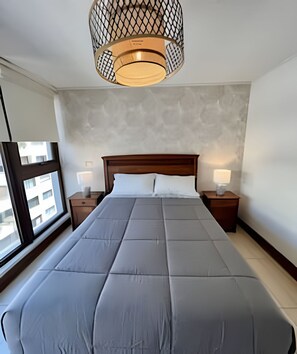 Iron/ironing board, WiFi, bed sheets