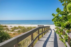 Imagen sin descripción, 4 de 36, botón