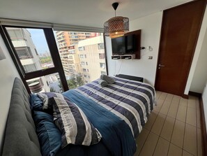 1 bedroom, iron/ironing board, internet, bed sheets - Excellent location and comfortable (Las Condes)