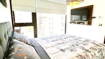 1 slaapkamer, een strijkplank/strijkijzer, internet, beddengoed