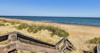 Beachside Studio Retreat