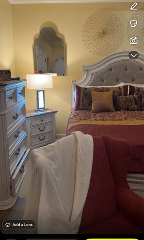 3 chambres, fer et planche à repasser, Wi-Fi, draps fournis
