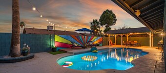 NEW Private Pool Oasis with 2 car garage-Family Friendly Home