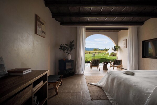 Kostenlose Minibar, laptopgeeigneter Arbeitsplatz, kostenloses WLAN