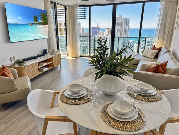 Smart TV, books, stereo