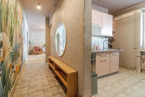 Fridge, oven, stovetop, toaster