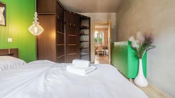 1 Schlafzimmer, Bügeleisen/Bügelbrett, Bettwäsche