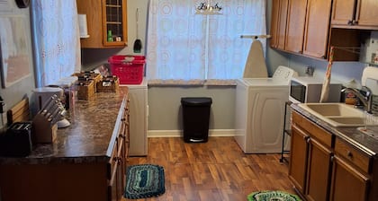 Cozy, Family Friendly getaway, Great place to relax and escape every day life.