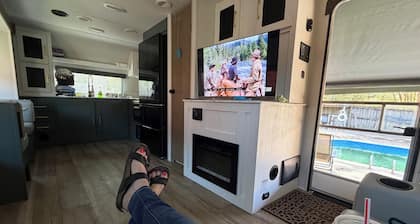 Convenient to UA and Mercedes