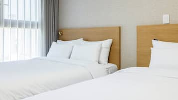 Deluxe-Zweibettzimmer, Nichtraucher, Stadtblick | Hochwertige Bettwaren, schallisolierte Zimmer, kostenloses WLAN