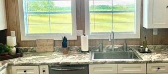 Enjoy a quiet, relaxing stay with the beauty of open Alabama countryside.