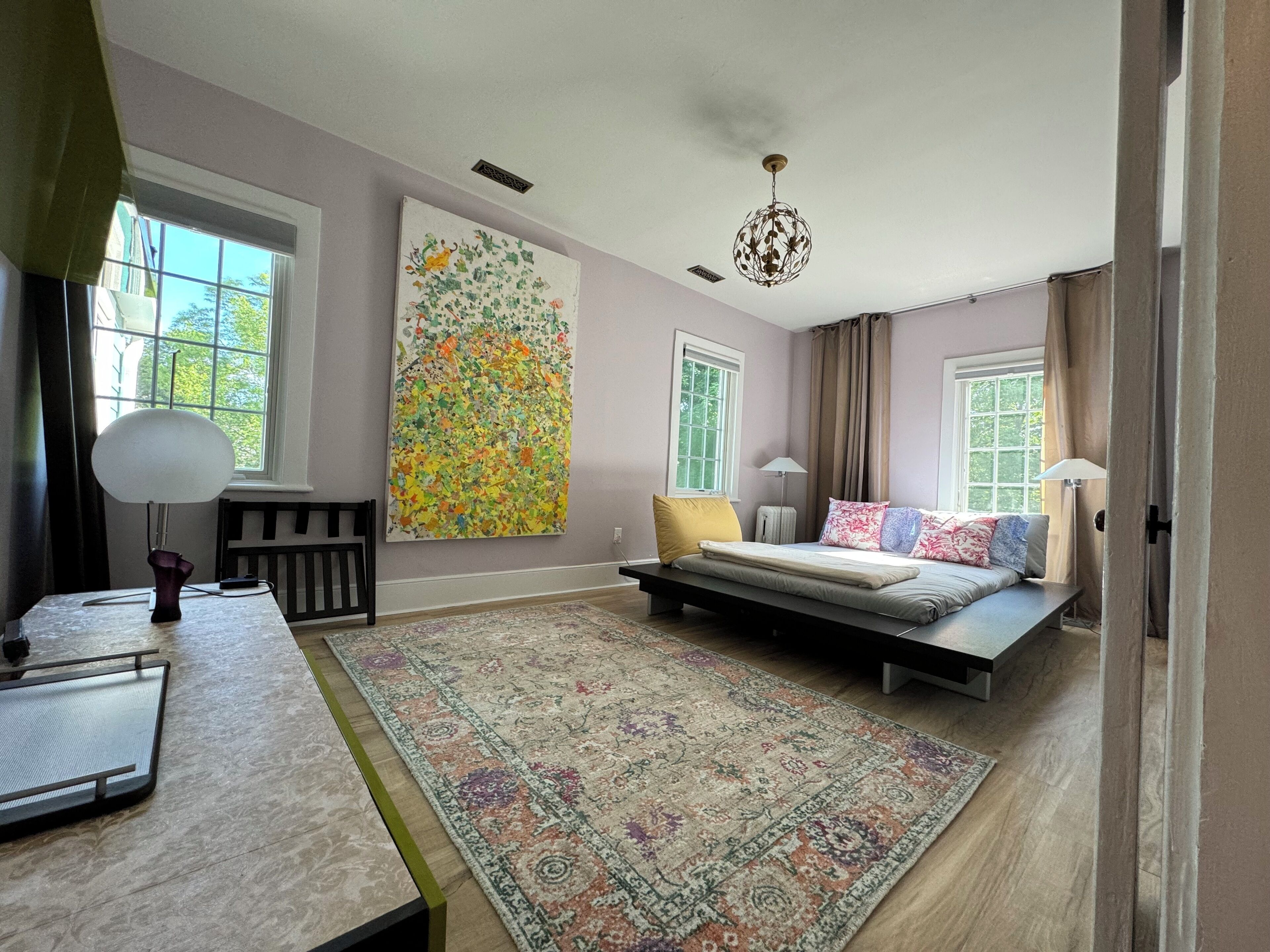 2 bedrooms, desk, iron/ironing board, WiFi