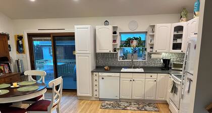 Welcome FIFA! Nice 4-BR house, EZ Access to stadiums, PHL Airport, I95 & Transit