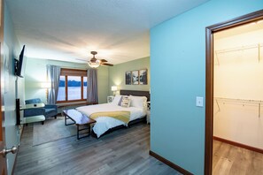 3 bedrooms, free WiFi, bed sheets