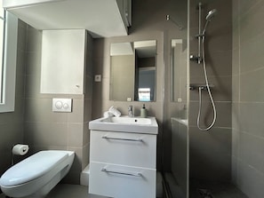 Hair dryer, towels