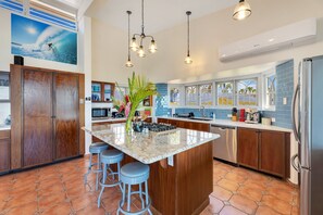 Microwave, oven, coffee/tea maker, toaster