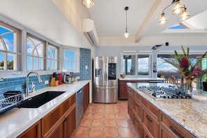Microwave, oven, coffee/tea maker, toaster