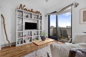 TV
