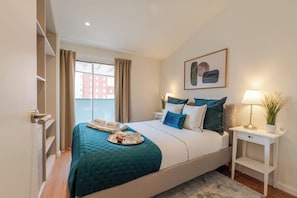 2 bedrooms, iron/ironing board, free WiFi, bed sheets