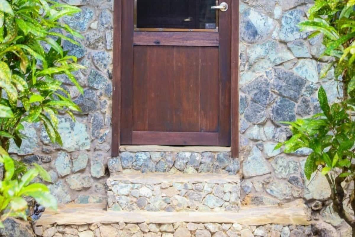 Kolmen hengen superior-huone, patio, näköala puutarhaan