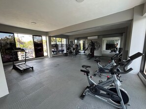 Exterior - cipres (Puñal)