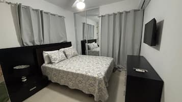 Family Apartment, Mountain View | Egyptian cotton sheets, premium bedding, down comforters