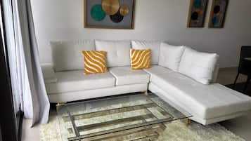 Family Apartment, Mountain View | Living area