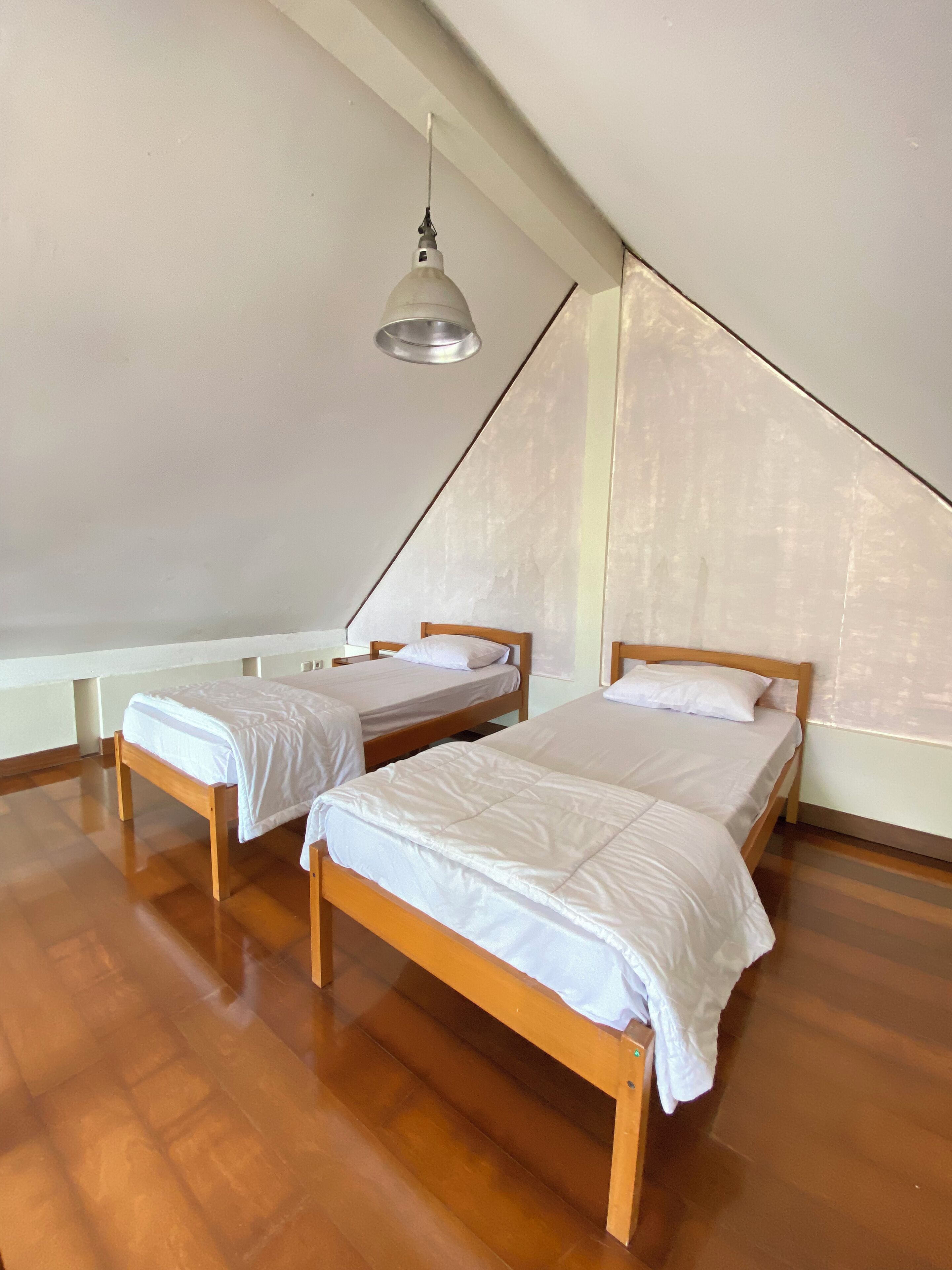 Deluxe House, Balcony, Lake View | Free WiFi