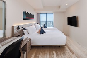 Caja fuerte, escritorio, tabla de planchar con plancha y wifi gratis